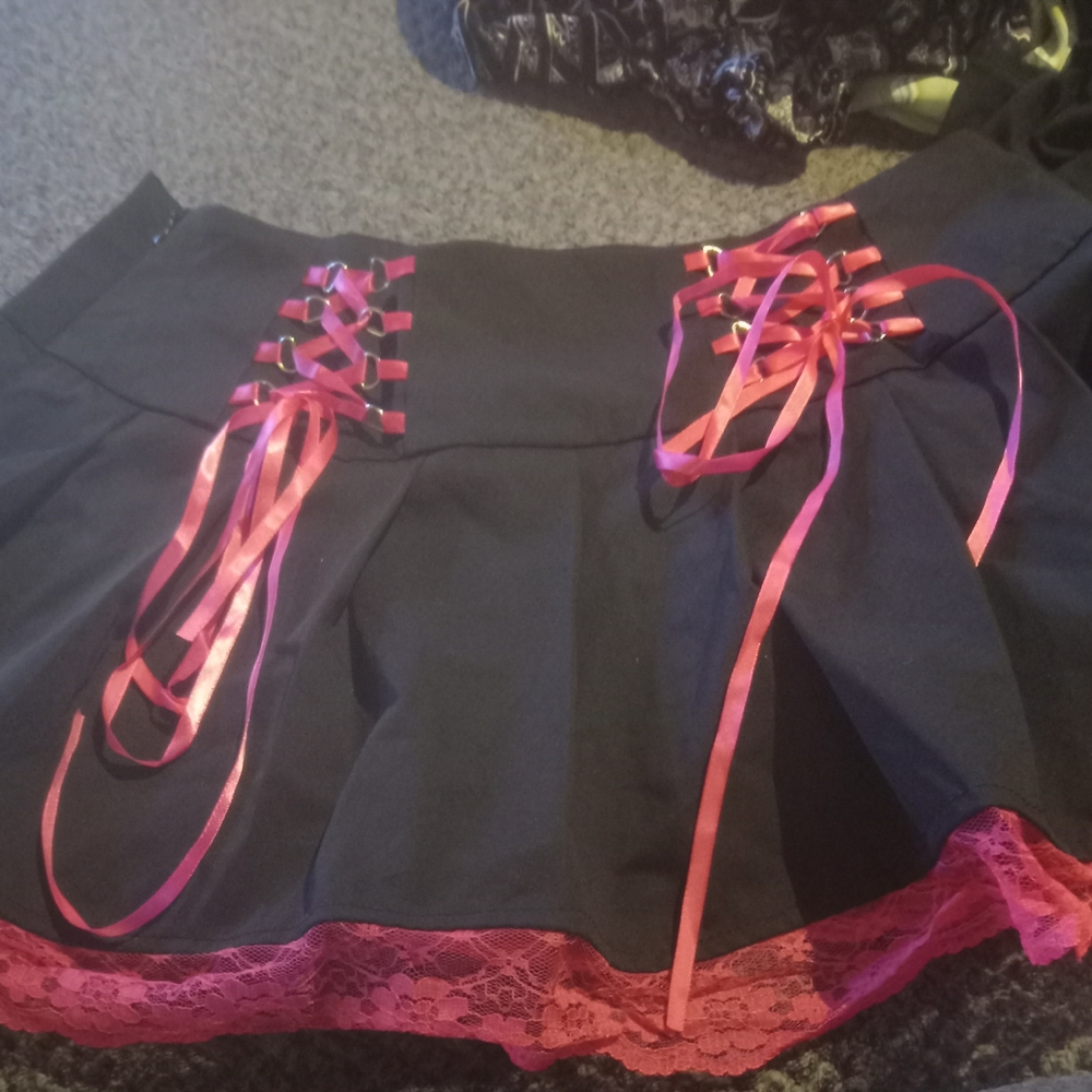 Stylish Black and Pink Lace-Up Skirt